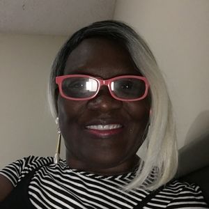 Meet your Posher, Tina